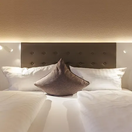 Hotell Fuchsen 4*