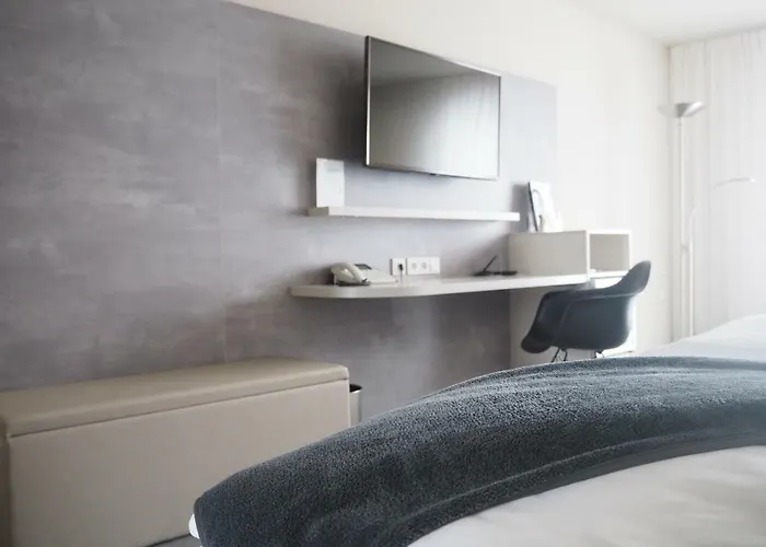 ホテル Fuchsen キルヒハイム・ウンター・テック